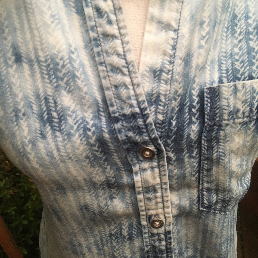 Anthropologie | Cloth & Stone Soft Chambray Button Down Slvless Top Festival EUC - Picture 15 of 16